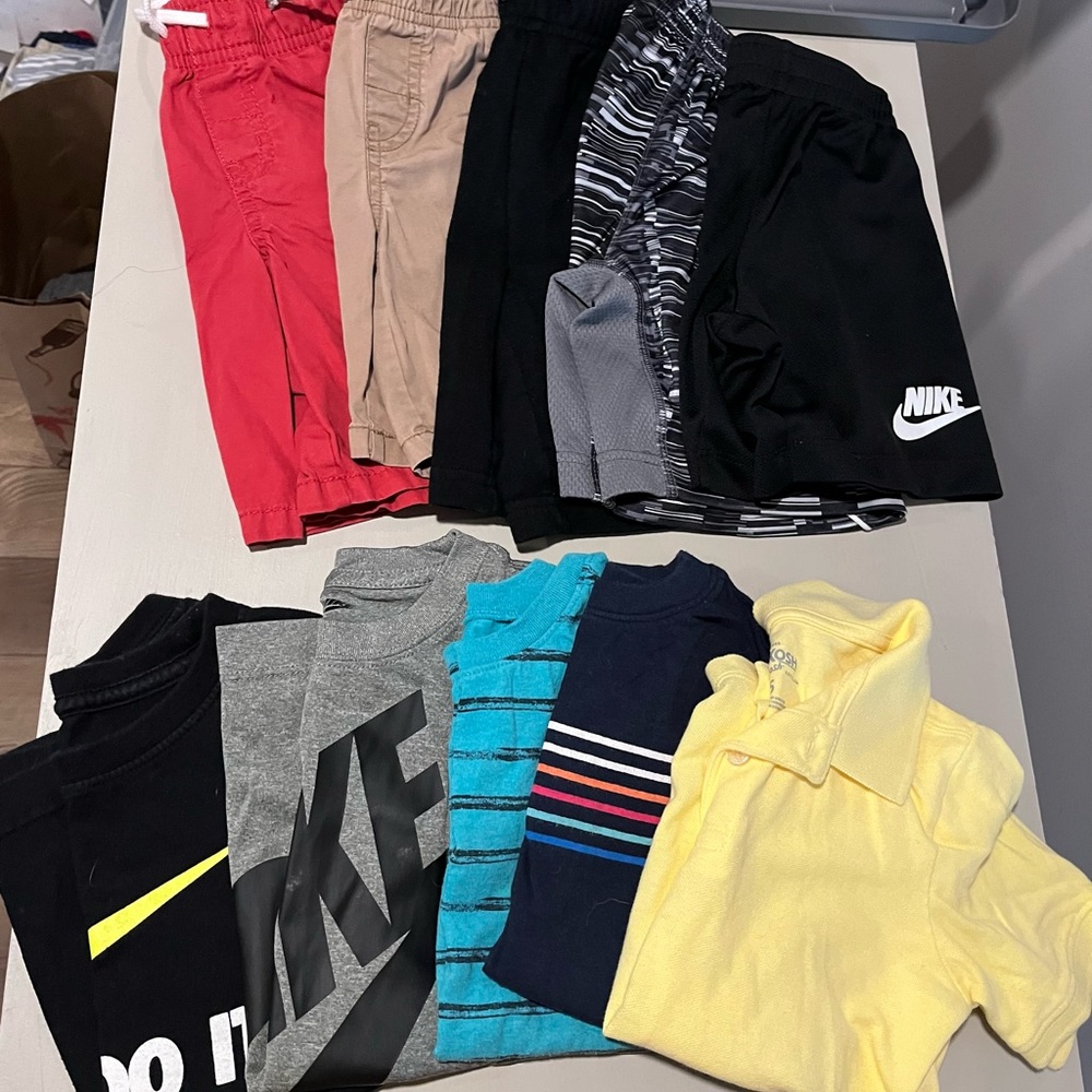 Lot of boys 5 summer clothes